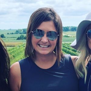 Meet your Posher, Tiffany